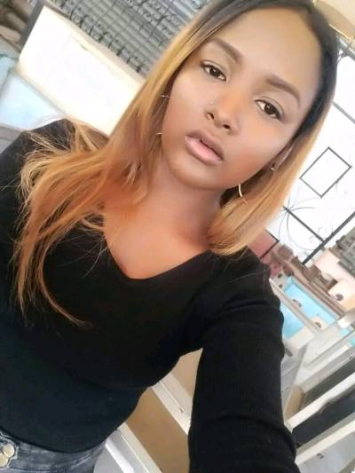 Mimi 22 Jahre Antananarivo Madagaskar