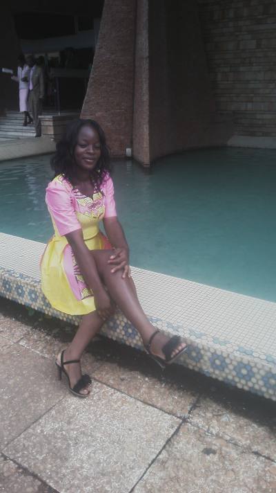 Elsa 32 ans Yaounde Cameroun