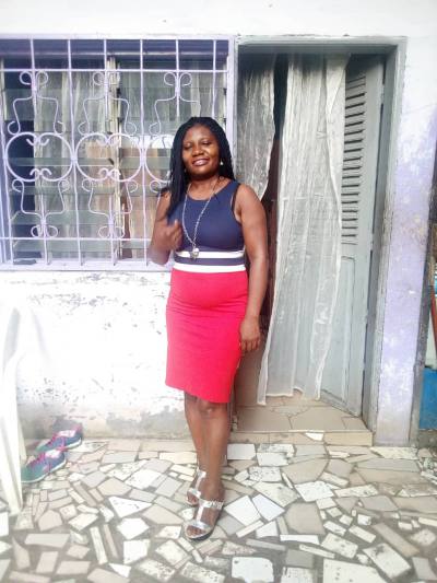 Odette 47 ans Douala Cameroun