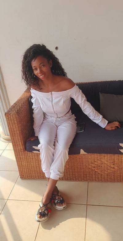 Reve 28 Jahre Centre  Kamerun