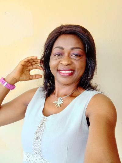 Florence 52 ans Douala Cameroun