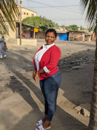 Philomene 26 ans Lomé Togo