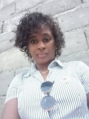 Fanny  36 ans Je Ne Comprends Pas  Cameroun