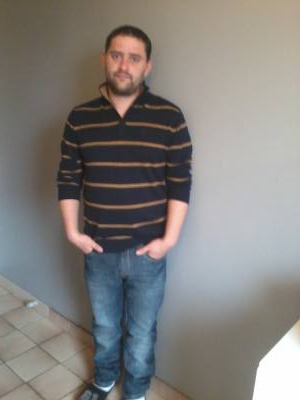 Romain 34 ans Paris France