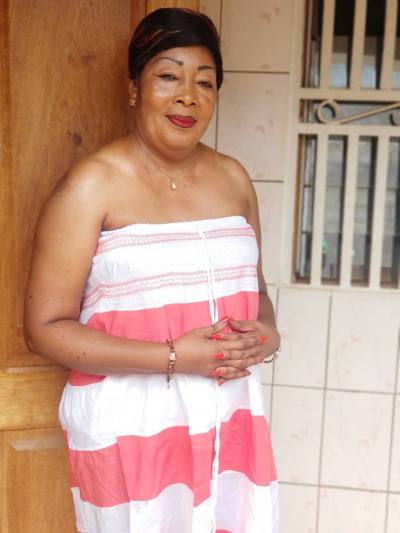 Marieloux 60 Jahre Yaounde  Kamerun