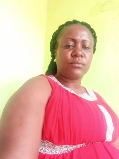 Annie 43 years Yaoundé Cameroon