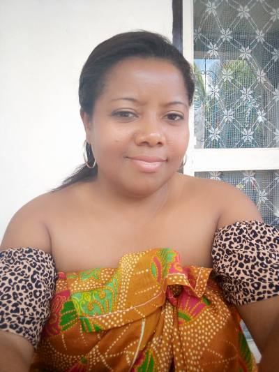 Onice 44 ans Tamatave  Madagascar