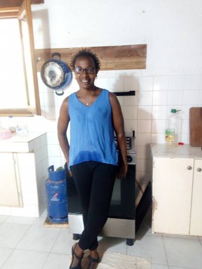 Rachel 48 Jahre Adzopé Elfenbeinküste