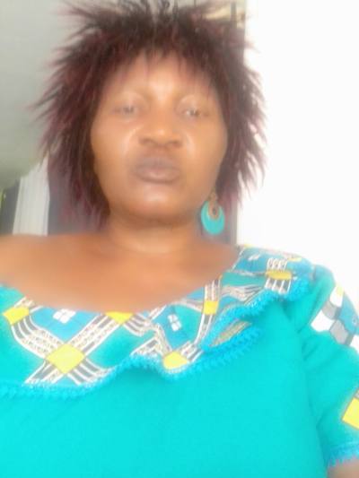Philomene 55 ans Je Cherche Un Homme Sérieux Pour Le Mariage Cameroun