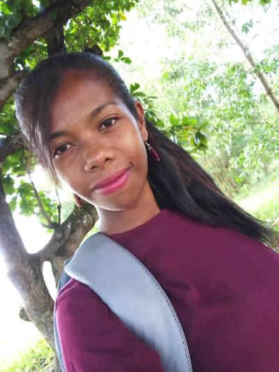 Sissi 29 ans Tamatave Madagascar