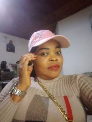 Sylvie 39 Jahre Yaoundé 4 Kamerun