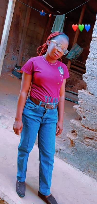 Mireille 38 ans Yaoundé V Cameroun