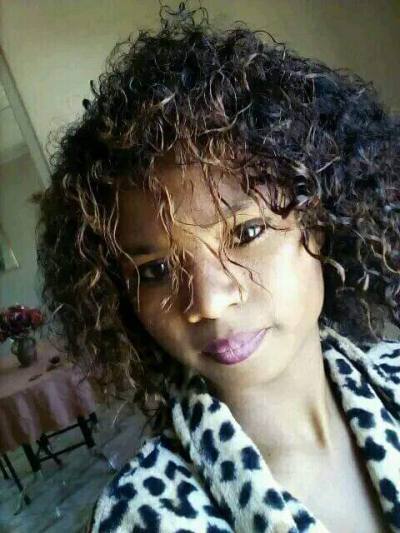 Elisa 27 ans Antananarive Madagascar