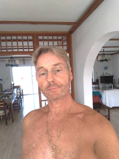 Tony 58 ans Berlin Allemagne