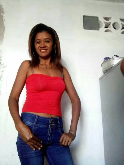 Viviana Site de rencontre femme black Cameroun rencontres célibataires 37 ans