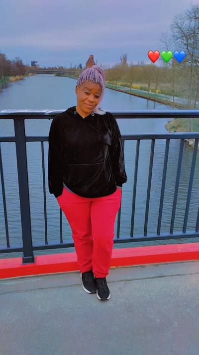 PAULE 30 ans Berlin  Allemagne