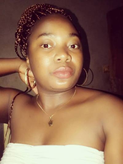 Jeanne 34 ans Yaounde Cameroun