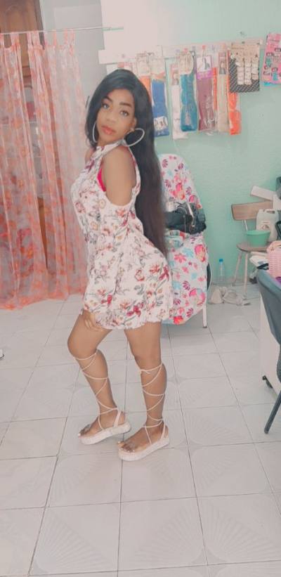 Lyna 31 ans Ariana Tunisie