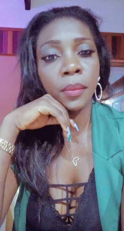 Ghislaine 34 ans Yaoundé Cameroun