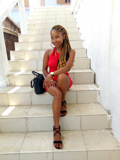 Oliviane 32 Jahre Sambava Madagaskar
