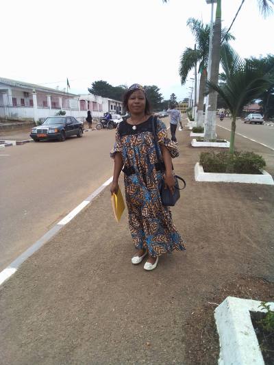Josiane 37 years Ayos Cameroon