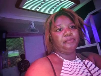 Sandrine 47 ans Yaoundé 4 Cameroun