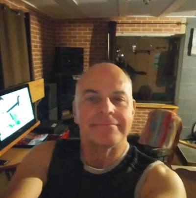 Georges 63 ans Chicoutimi Canada