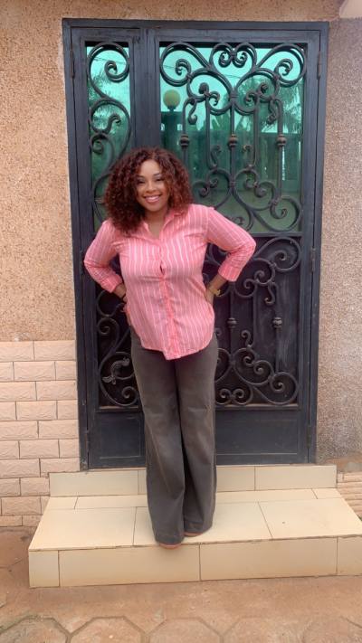 Sandrine 30 ans Nfoudi Cameroun