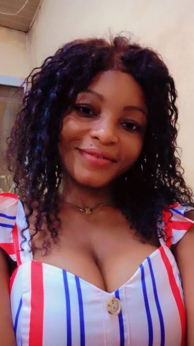 Josephine 35 ans Yaounde Cameroun