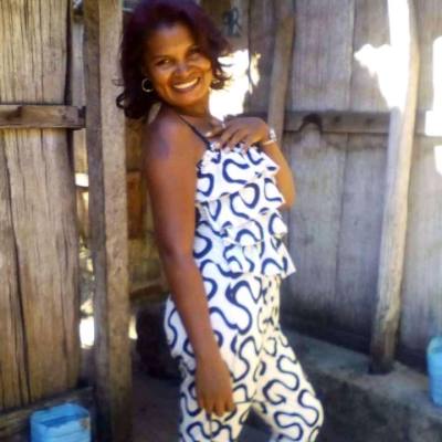 Elise Dating-Website russische Frau Kamerun Bekanntschaften alleinstehenden Leuten  28 Jahre