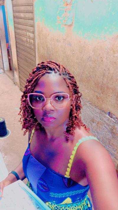 Olive 30 ans Mfoundi Cameroun