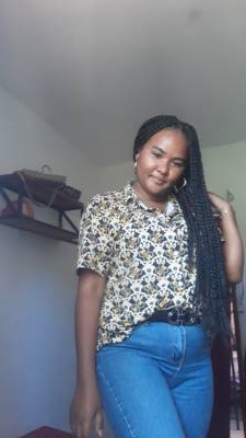 Adriana 25 ans Toamasina Madagascar