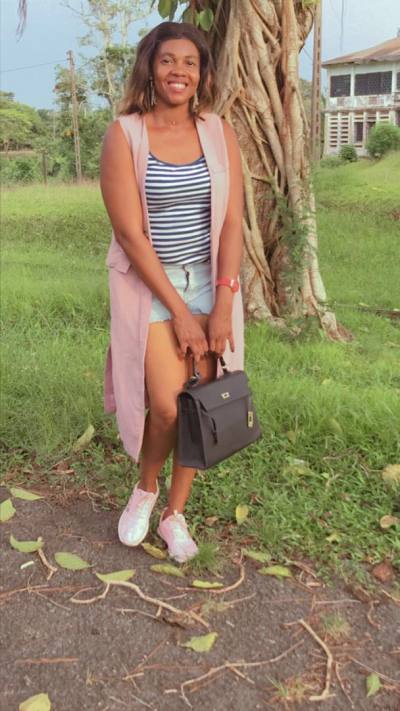 Milena 38 ans Yaoundé  Cameroun