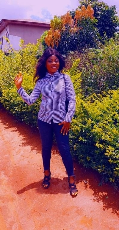 Leandra 28 ans Yaoundé Cameroun
