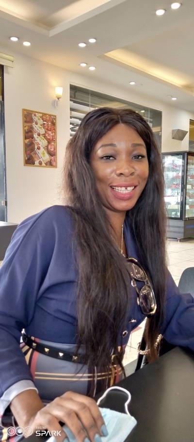 Prisca 41 ans Mounana  Gabon