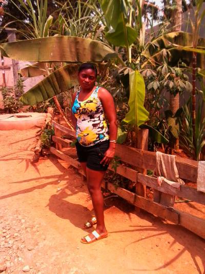 Danielle 31 years Yaoundé Cameroon