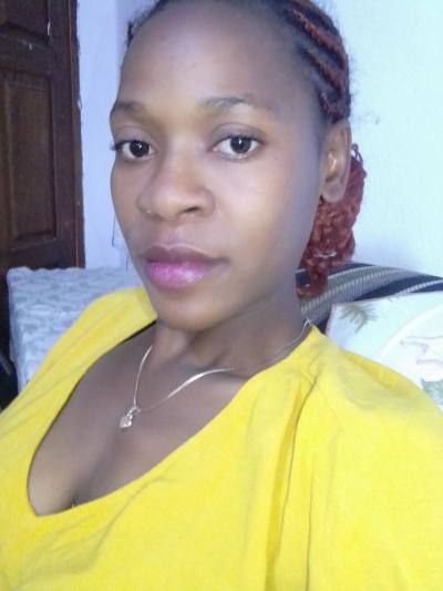 Frida 31 Jahre Yaounde 6 Kamerun