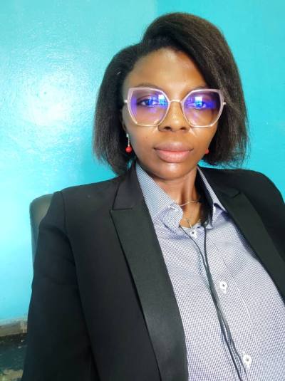 Julia 40 ans Yaoundé5 Cameroun
