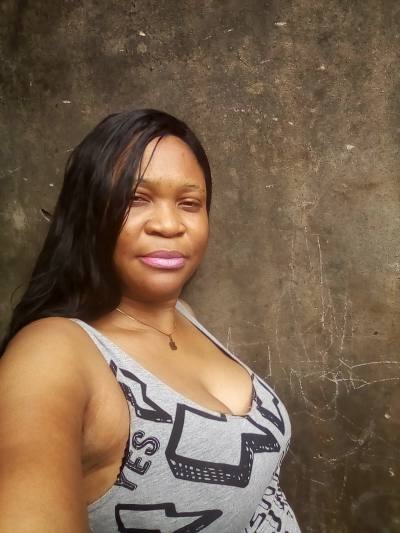 Emilie 42 years Yaoundé Cameroon