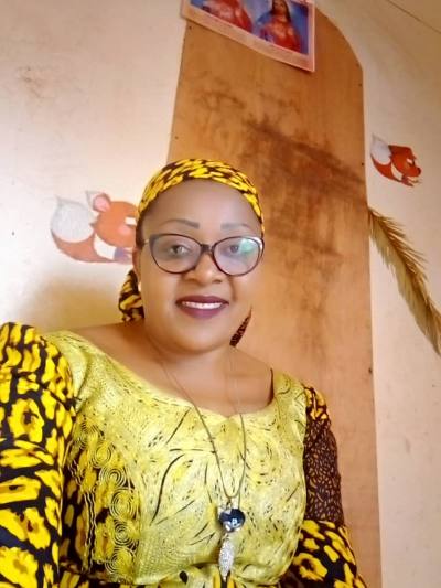 Micheline 39 ans Yaoundé4em Cameroun