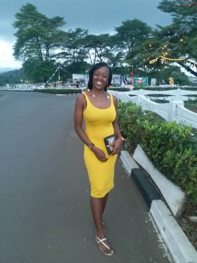 Marie Jo 27 ans Yaoundé Cameroun