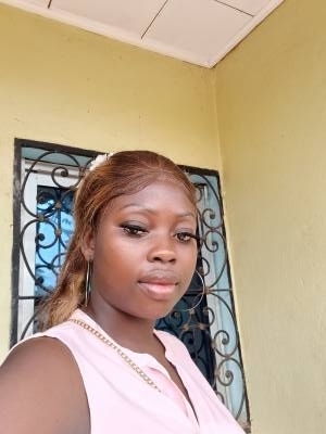 Marie 28 ans Yaoundé  Cameroun