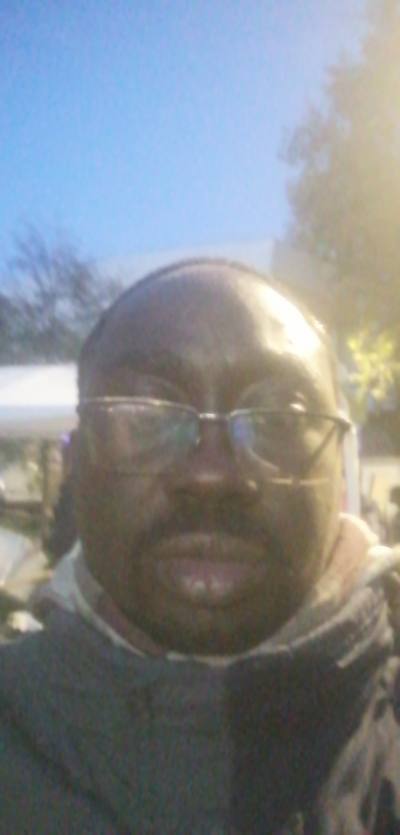 René 36 ans Vigneux Sur Seine  France