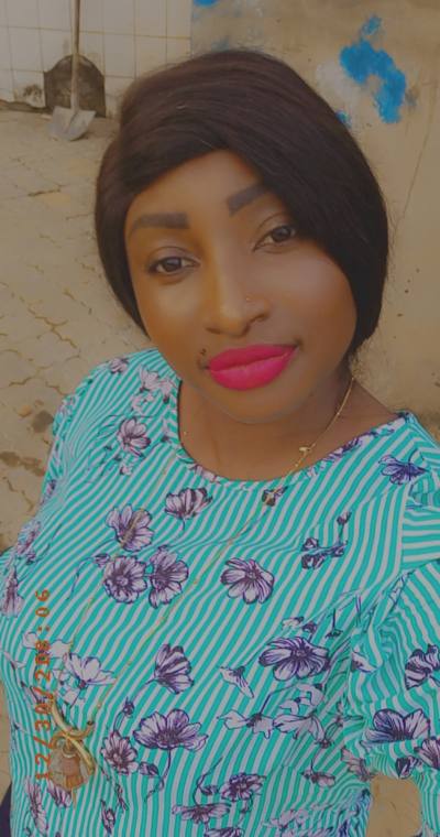 Gerda 33 ans Douala  Cameroun