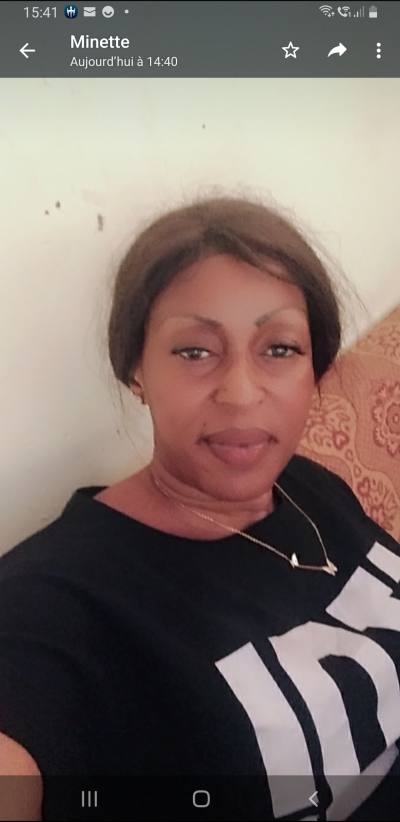Minette 44 ans Yaoundé 1er Cameroun