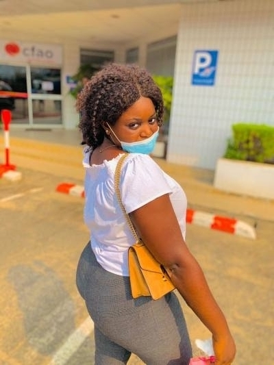 Monica 28 ans Libreville Gabon