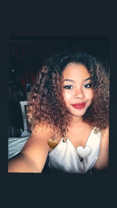 Rominah  21 Jahre Toamasina Madagaskar