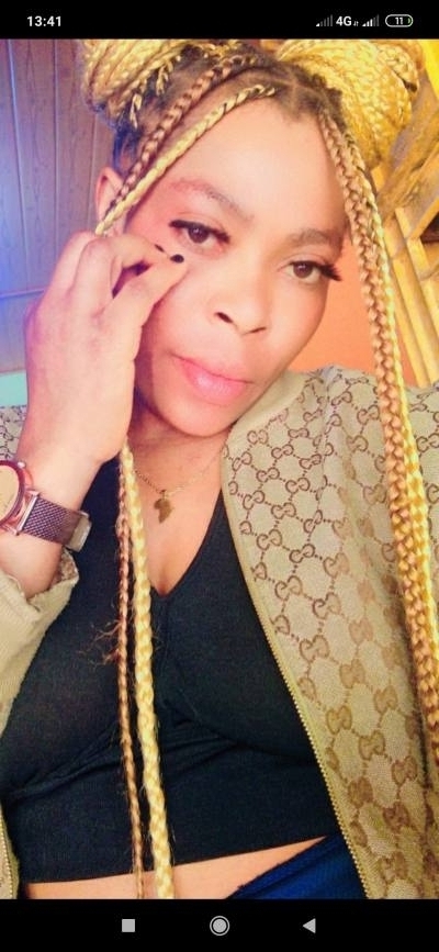 Rita 31 ans Yaoundé Cameroun