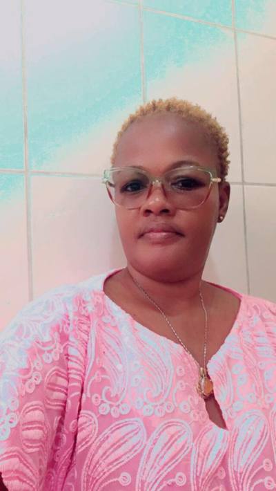 Monique 49 ans Mbour Sénégal