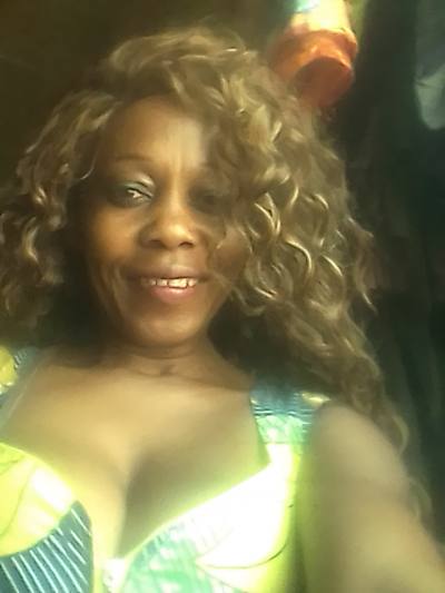 Hermine 44 ans Est Cameroun